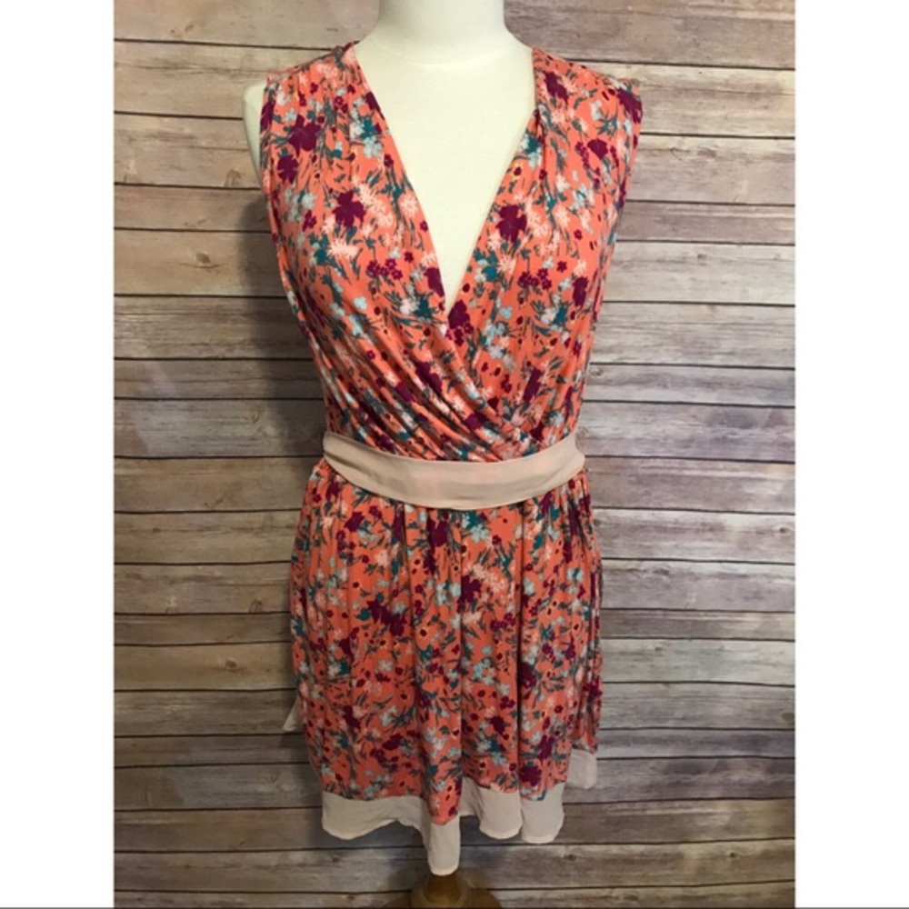 Modcloth pink top medium floral